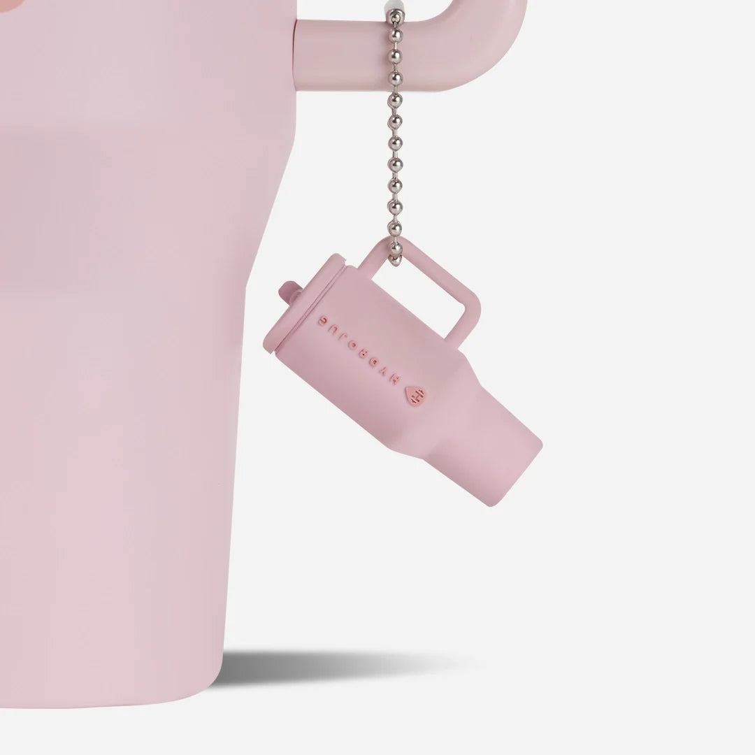 traveler-keychain-z7 Web-TravelerKeychainPhotos-PinkSand2.webp